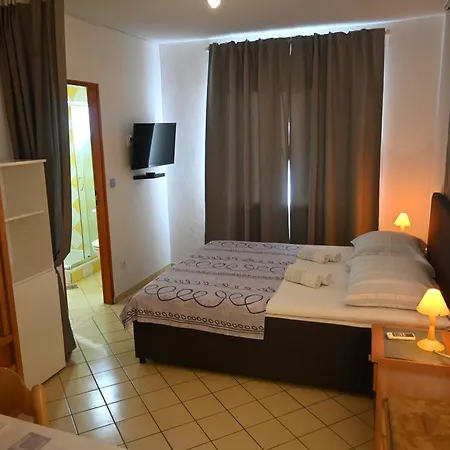 Tea Pag Apartmán *